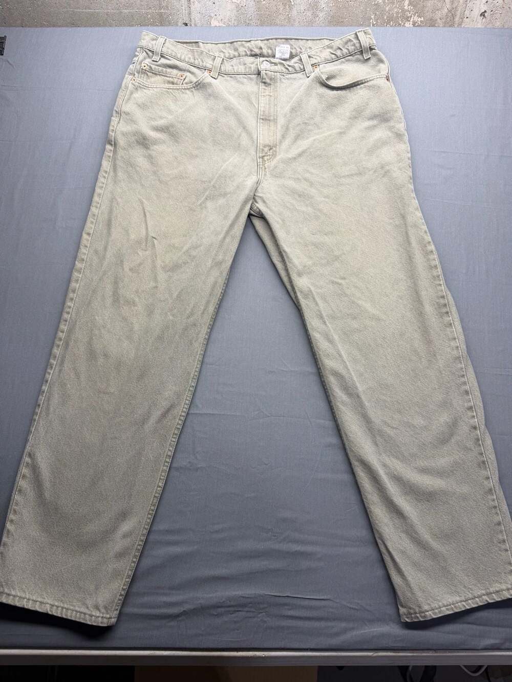 Vintage 1998 Levi's 550 Relaxed Fit Jeans Men's Size W42 L32